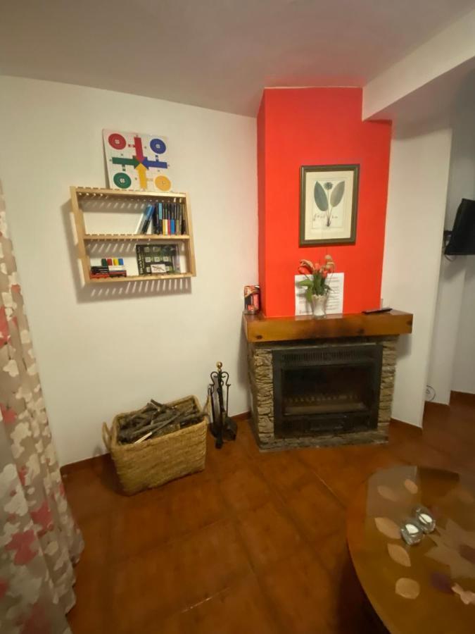 Alojamientos El Horno Montejo de la Sierra Esterno foto